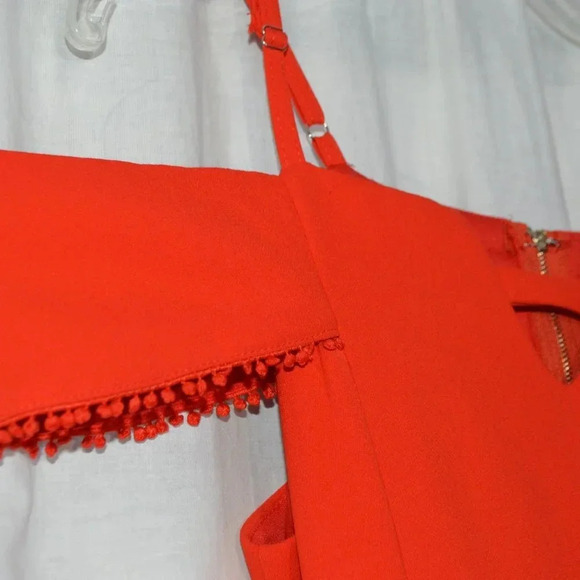 Verty Red Off The Shoulder Cut Out Cocktail Club - Picture 3 of 6